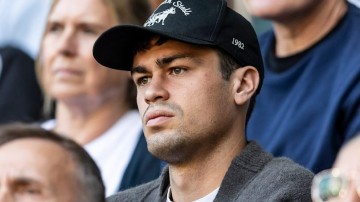 门兴总监：正常情况我们无法签下像雷纳这样的球员，他很出色