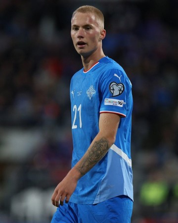 一门五杰，丹尼尔成古德约翰森家族第5位为冰岛队出战的球员